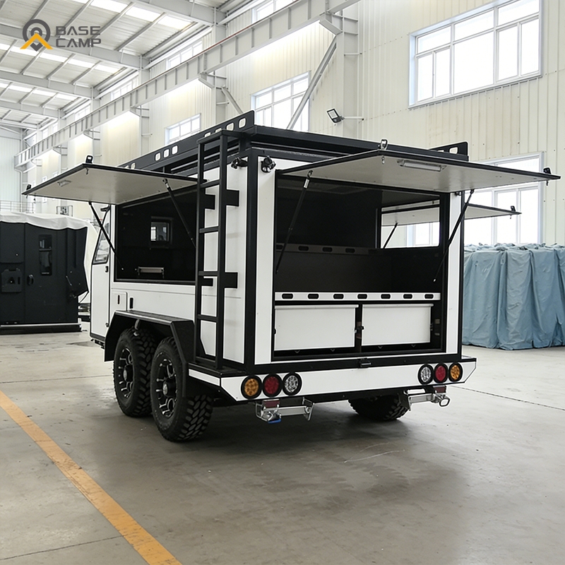 Wytrzymała, zamknięta przyczep – Heavy Equipment Hauler recenzja i cena